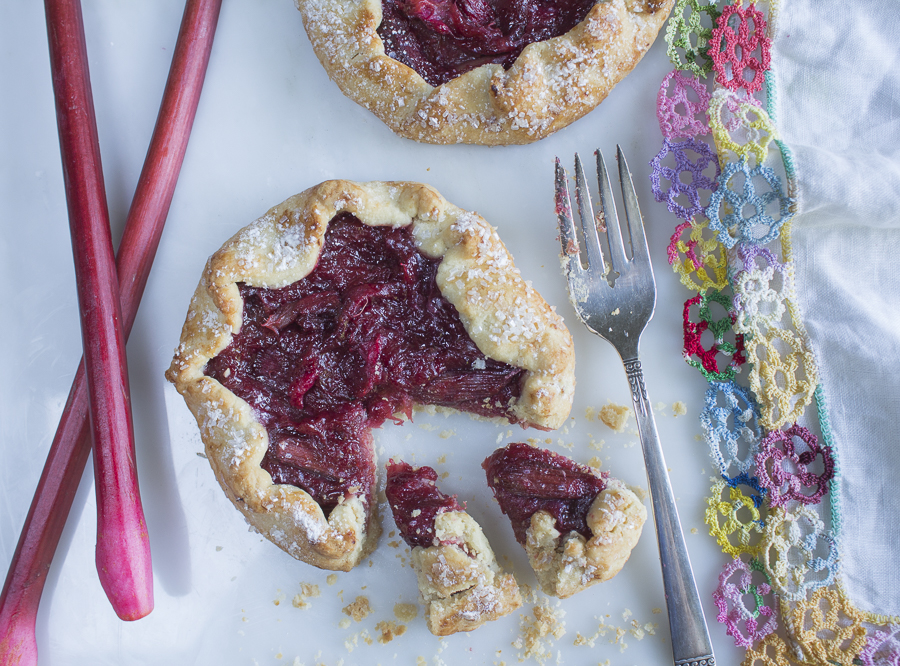 Rhubarb Tart ~ Shortbread Cookie Crust