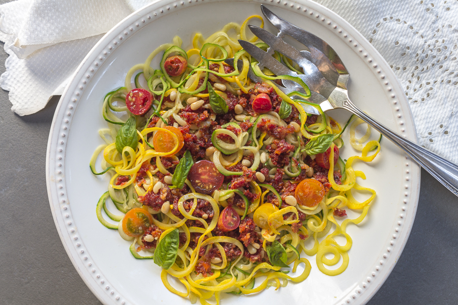 8.25.16 - Zucchini and Sundried Tomato Pesto-14