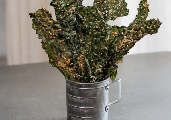 Tahini Sesame Kale Chips with Za’atar Seasonings
