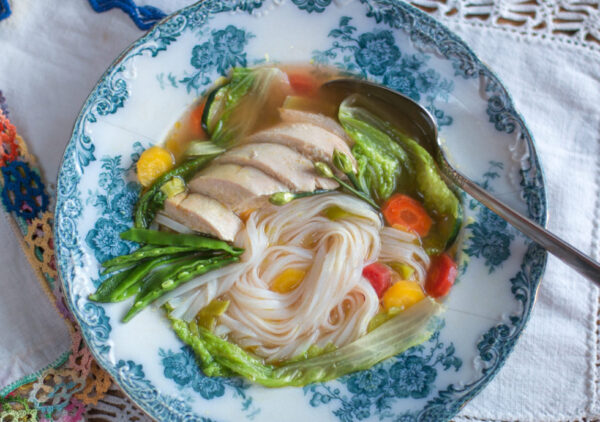 Quick and Healthy Chicken Soup with Ginger and Vegetables Recipe
