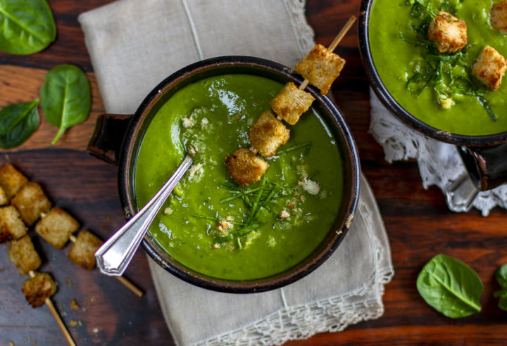 Winter Warm-Up: Spinach and Parsnip Soup with a Crispy Crouton Skewer