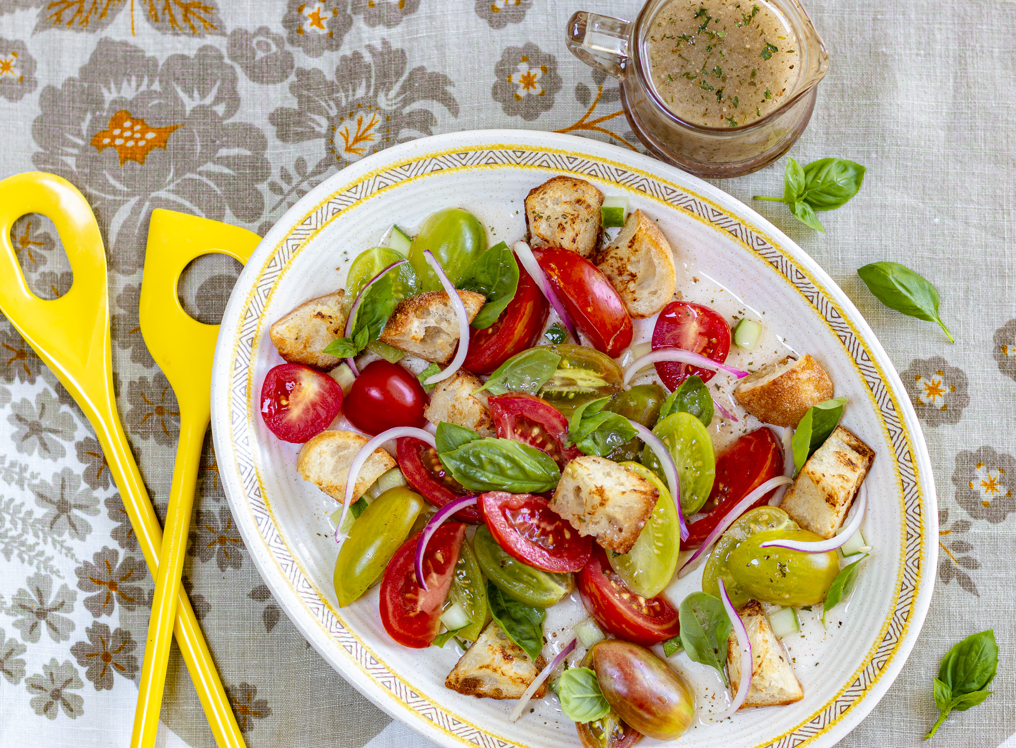 Summertime Panzanella Tomato Salad - you should be eating this right now!