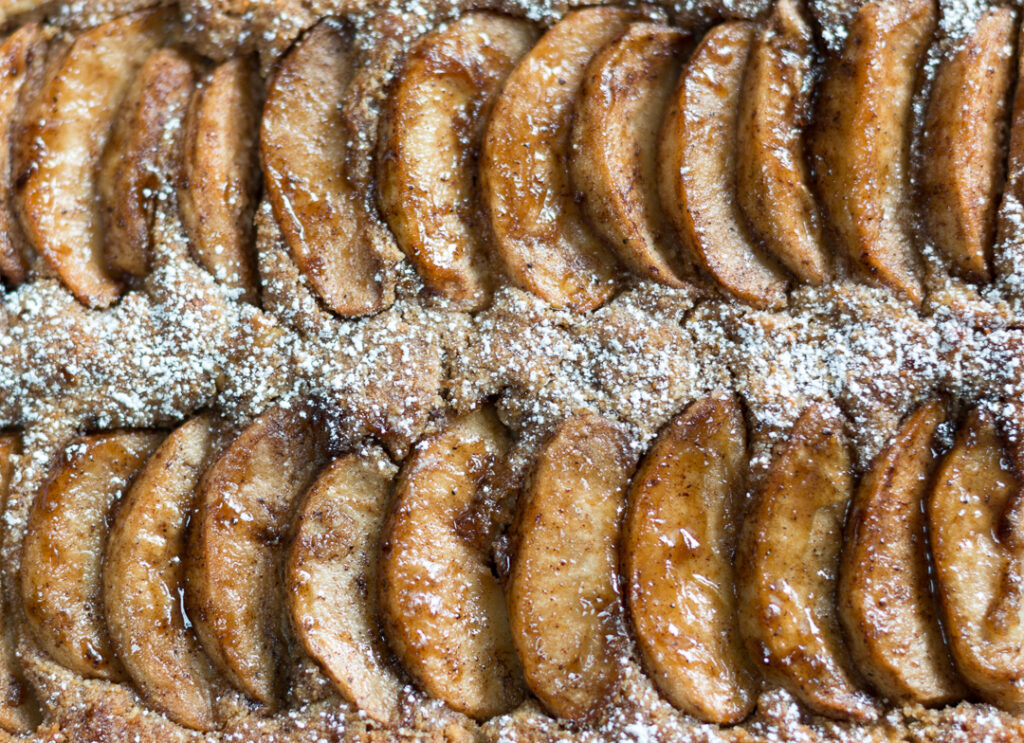 Amazing Caramelized Apple Cake – Gluten Free 