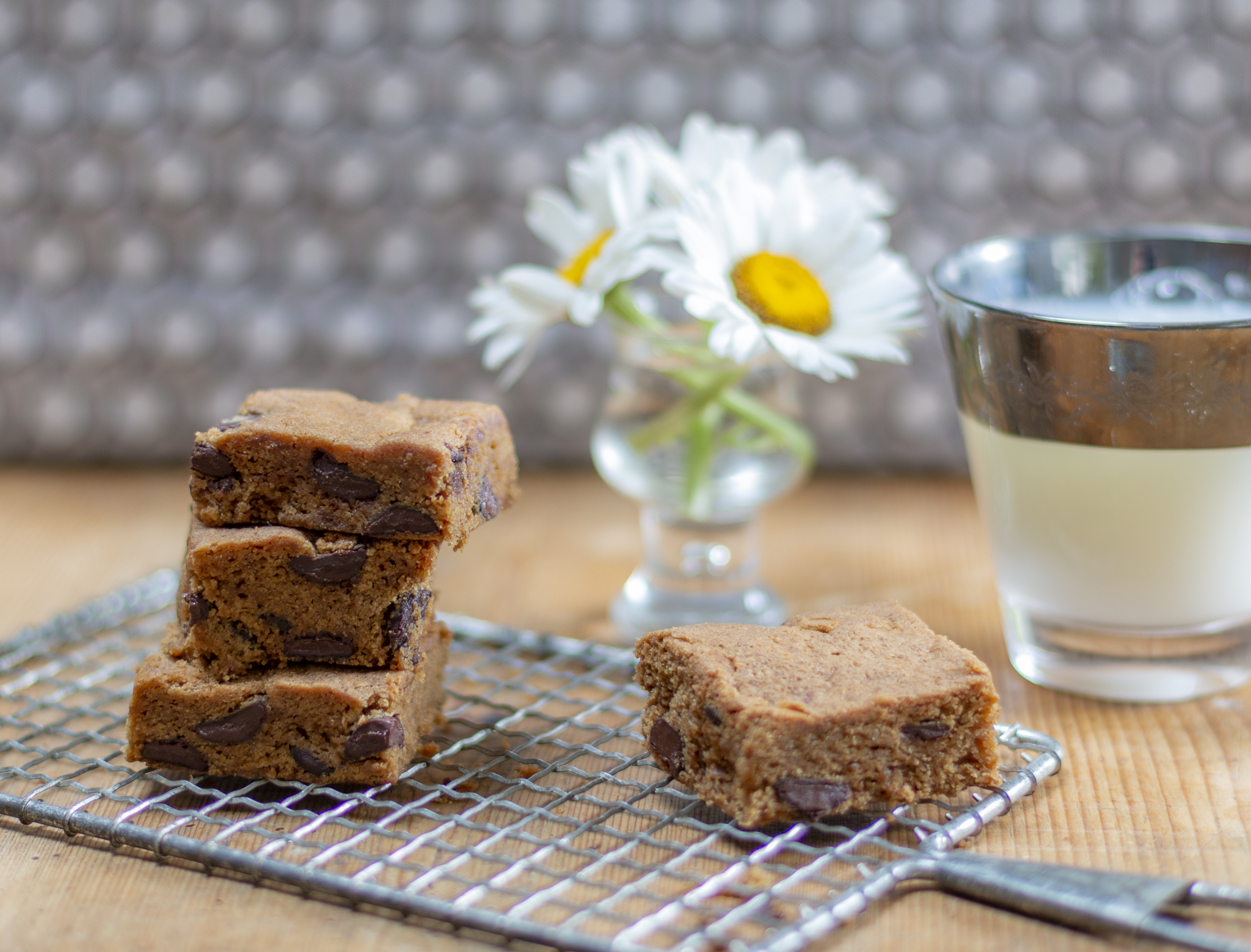 delicious gluten free blondies with Guittard baking chips