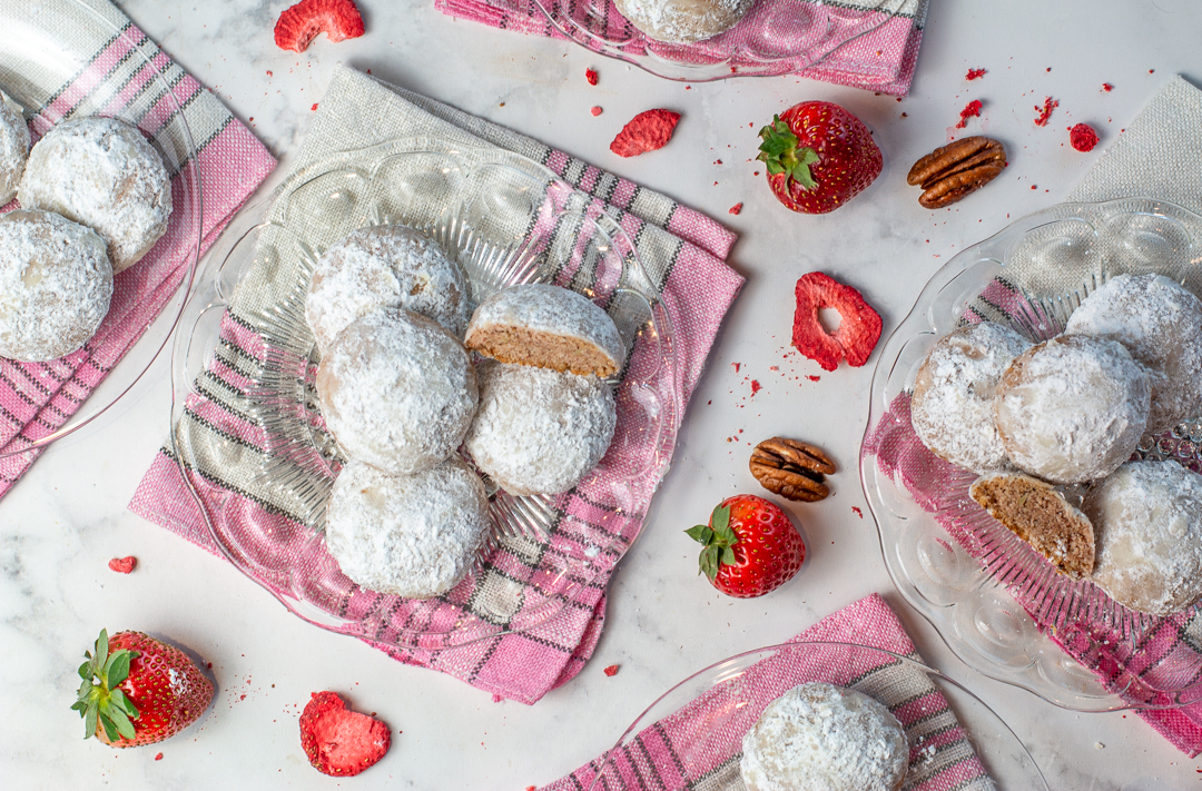 Strawberry Mexican Wedding Cookies