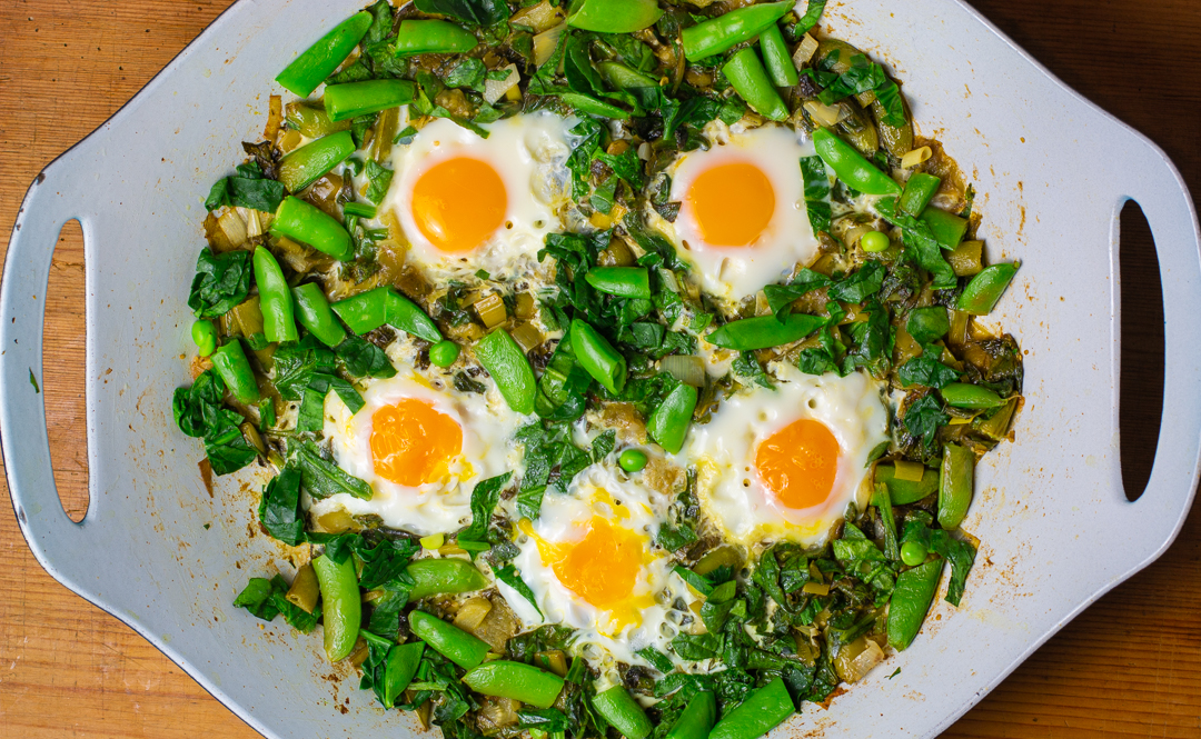 The finished Green Shakshuka waiting to be garnished 