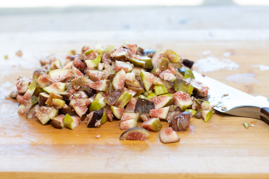 Coarsely chopping the figs for the jam