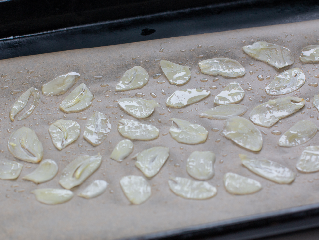 Thinly sliced garlic for "Garlic Crisps"