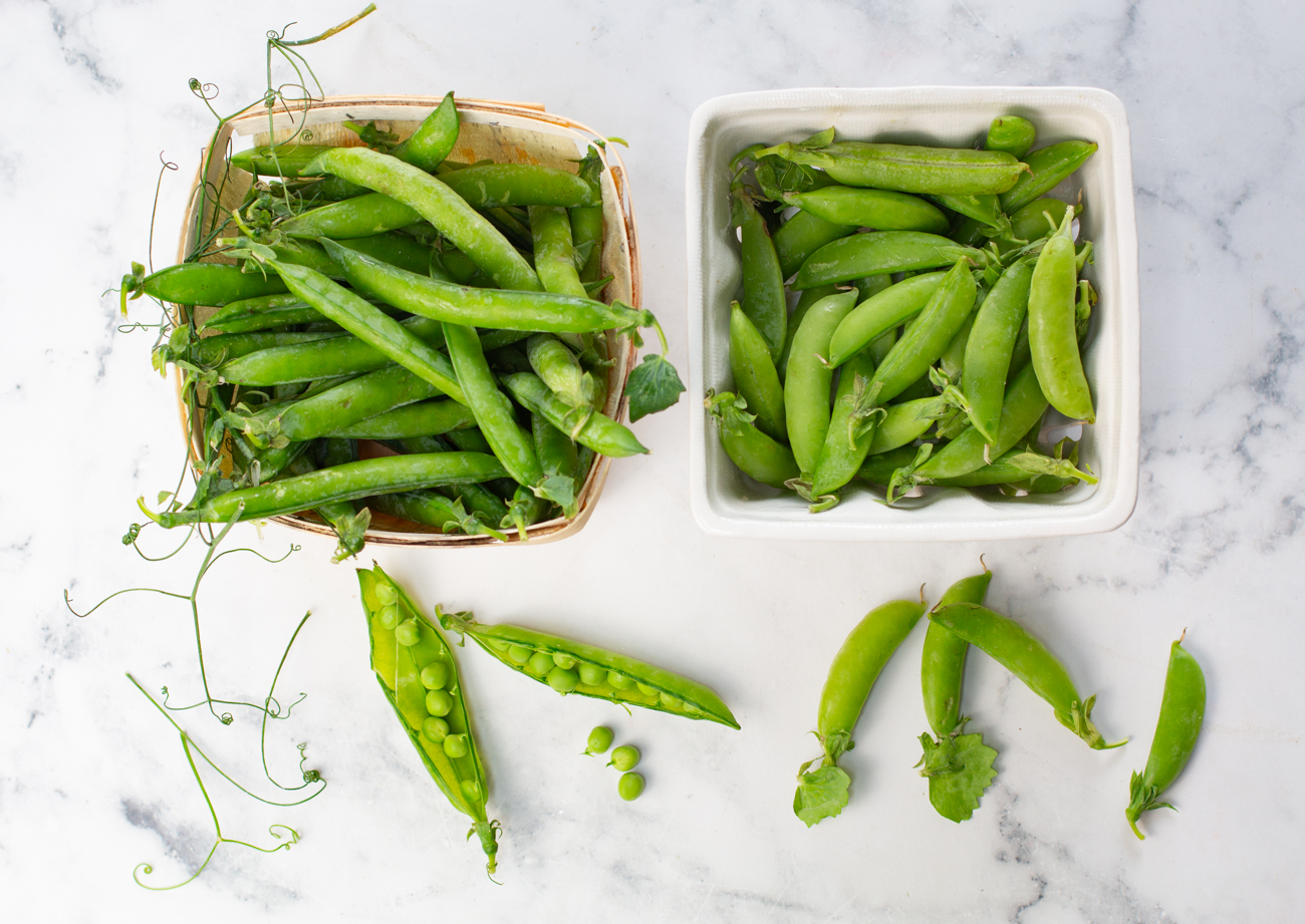 From Farmers' Market: English Shelling Peas & Sugar Snap Peas 