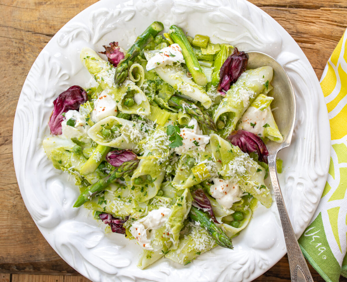 Spring Pasta with Leek & Pea Sauce with Fresh Burrata