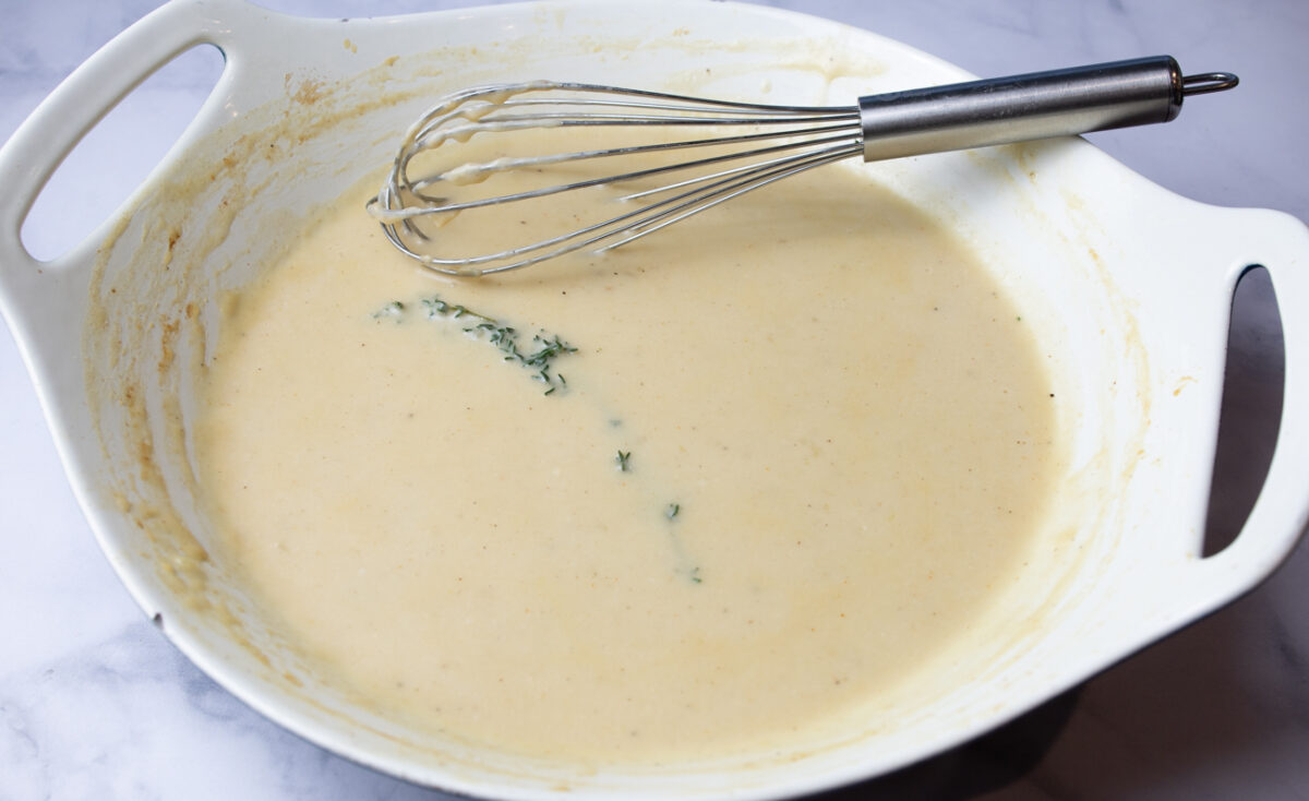 Make and whisk the sauce, reduce 5 minutes