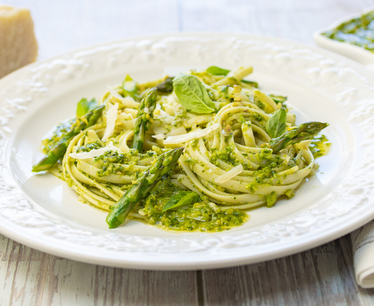 Awesome Asparagus, Pistachio & Basil Pesto