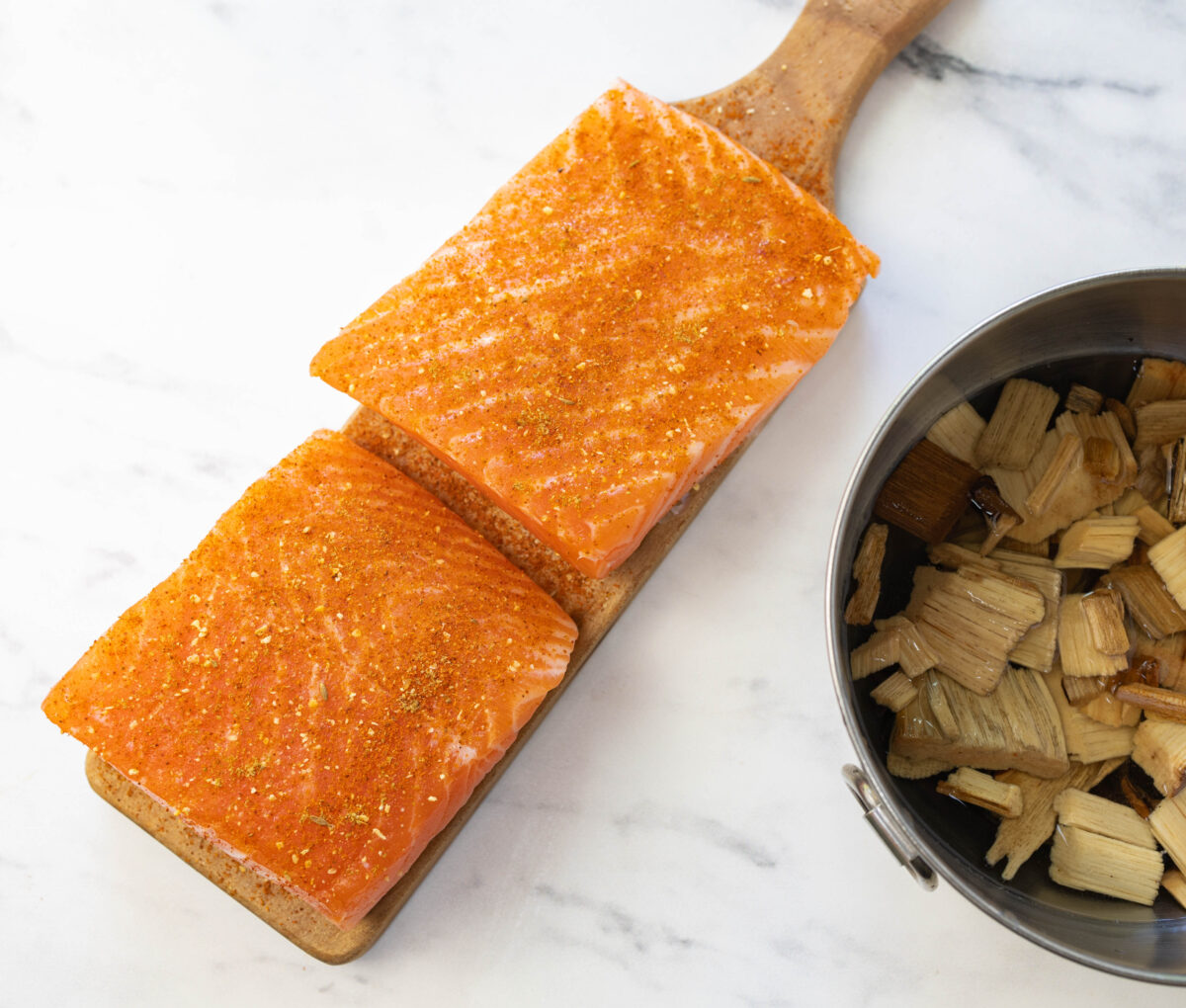 Marinating salmon for - Weeknight Summer Salmon with Local Veggies, Hummus and Quinoa